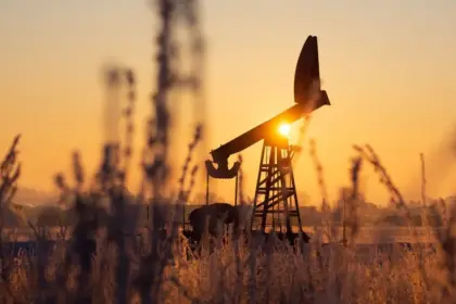 Oil prices defy record IEA stockpile release as Iran maintains Hormuz closure