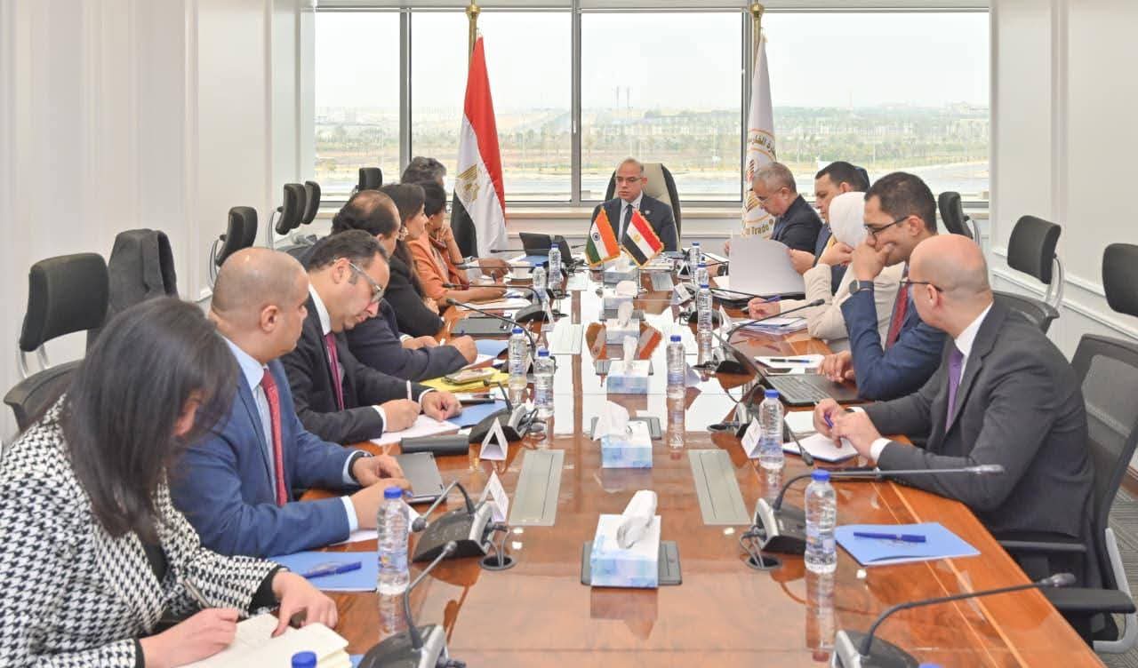 Investment Minister explores deeper economic ties, trade expansion with India