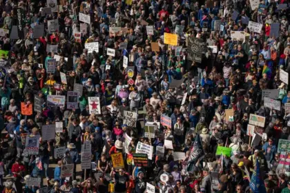 ‘No Kings’ Protests: A Shift in American Polarisation as Citizens Confront Demagoguery and Global Corruption