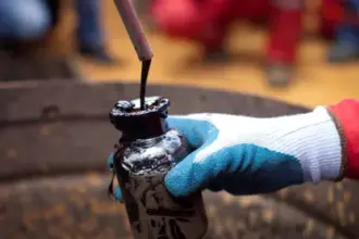 Brent crude eyes 60% March surge as Trump considers ending military campaign