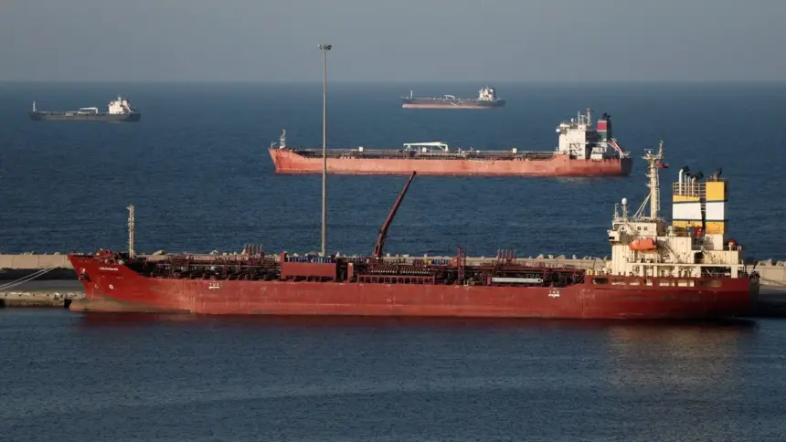 Iran considers opening Hormuz Strait for tankers trading oil in Chinese yuan