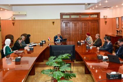 Egypt explores water hyacinth recycling initiative to empower girls