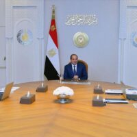 Al-Sisi underscores commitment to economic reforms, market stability