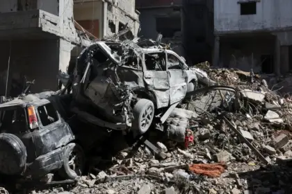 Israeli lawmakers demand total displacement of South Lebanon as strikes kill 11