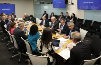 Minister of Planning meets international finance leaders in Washington