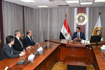 Industry Minister meets Savola Group, backs expansion, local manufacturing drive