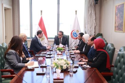 Egypt, Pfizer explore local vaccine production, pharma innovation partnerships