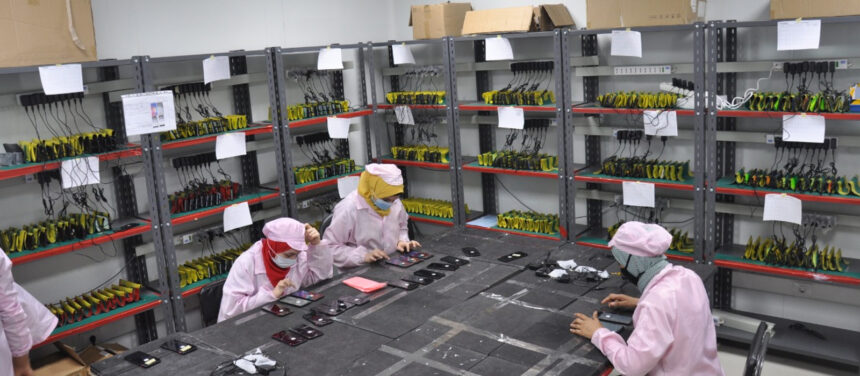 Egyptian unemployment rate drops to 6.3% in 2025 amidst economic reforms