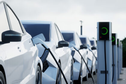 Egyptian prime minister orders transition to electric vehicle fleet for state administration