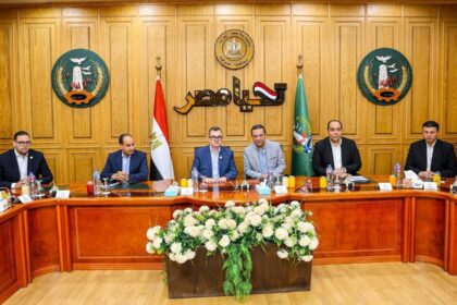 Planning minister reviews investment plan, development efforts with Menoufeya governor
