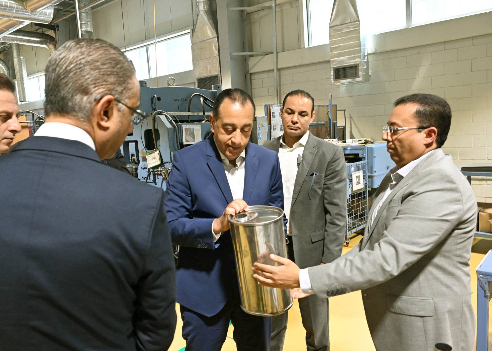 Madbouly tours major factories, reinforces push to localize industry, expand exports