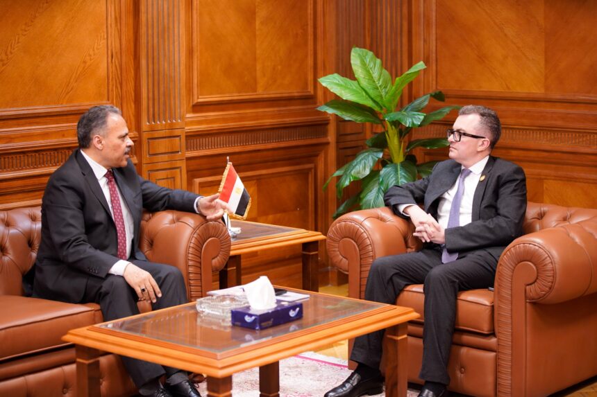 Rostom reviews FY 2026/2027 investment plan projects with Sharqeya governor