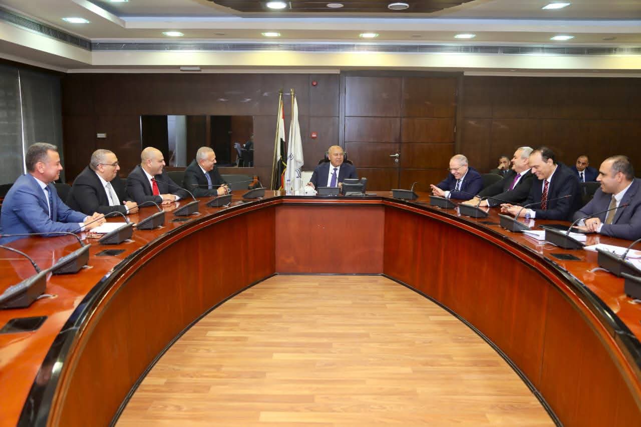 Egypt signs MoU for financing, development of Borg El Arab dry port, logistics zone