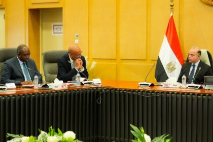 Investment minister, IFC discuss enhancing Egypt’s business environment