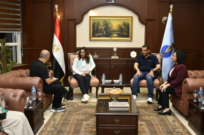 Egypt reviews Red Sea waste management system