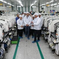 Minister of Industry reviews production at ELARABY, Samsung factories in Beni Suef