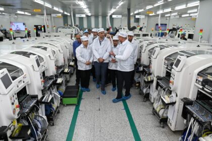 Minister of Industry reviews production at ELARABY, Samsung factories in Beni Suef
