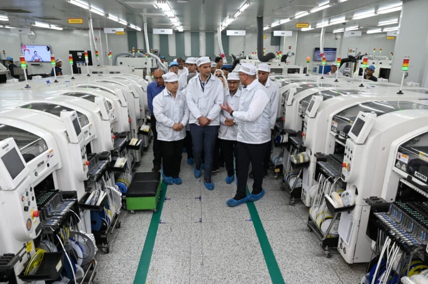 Minister of Industry reviews production at ELARABY, Samsung factories in Beni Suef