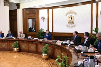 Egypt PM orders financial sustainability studies for state-owned press to settle debts