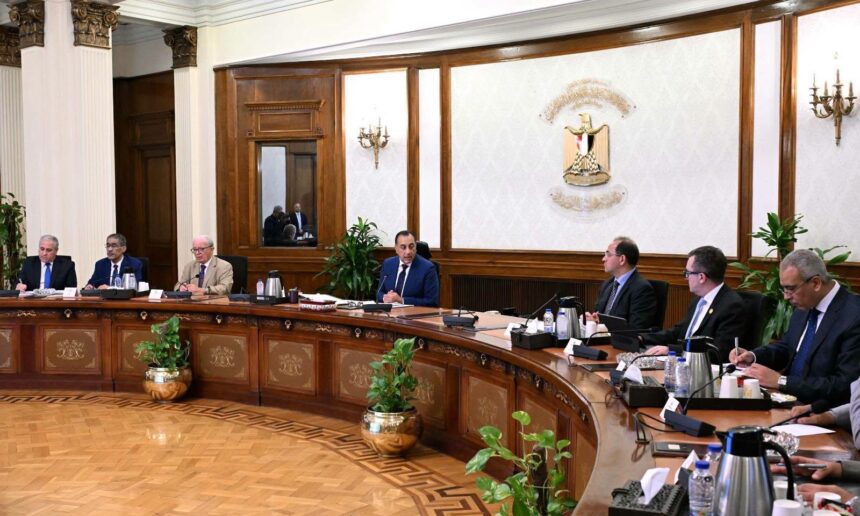 Egypt PM orders financial sustainability studies for state-owned press to settle debts