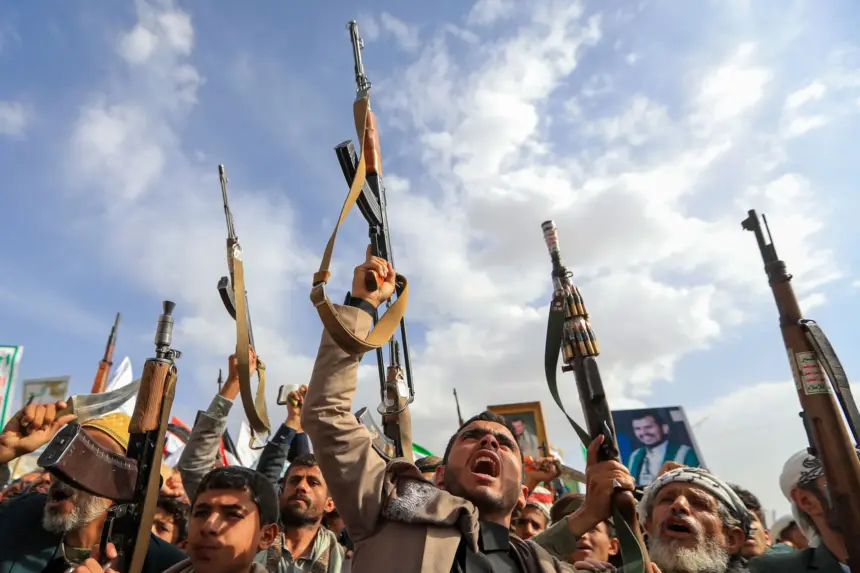 Egypt condemns Houthi missile strikes on Saudi airport, affirms support for Yemeni government
