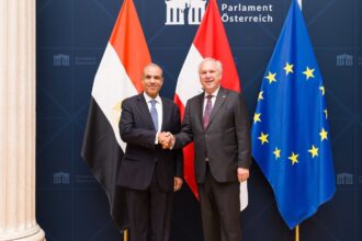 Egyptian foreign minister pushes for US-Iran talks, highlights refugee burden during Austria visit