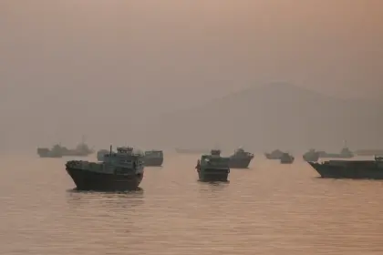 US to press NATO on Strait of Hormuz security as Iran vows decisive response