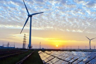 Egyptian electricity minister meets China's CSGI to plan 45% renewable energy mix within two years
