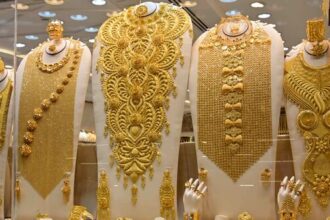Gold posts biggest weekly loss since June as higher bond yields outweigh geopolitical tensions