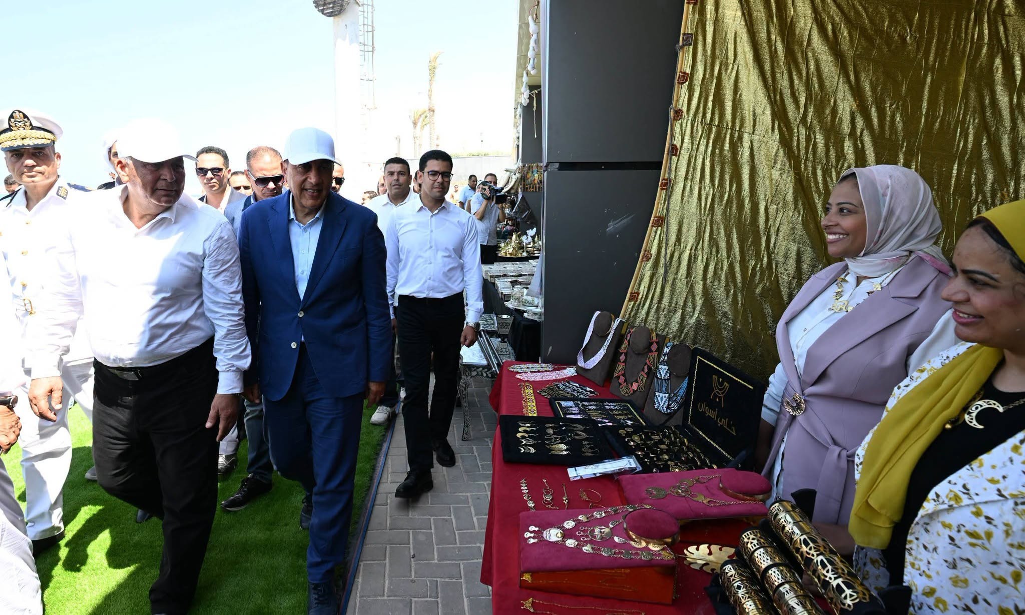 Madbouly inaugurates upgraded June 30 Corniche, tours ‘Treasures of Egypt’ exhibition in Matrouh