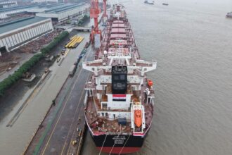 Egypt's National Navigation Company takes delivery of two 82,000-ton dry bulk carriers from China