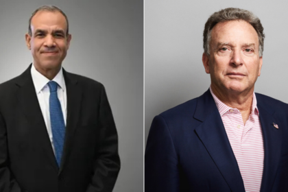Minister of Foreign Affairs Badr Abdelatty (L) and US Special Envoy for the Middle East Steve Witkoff (R)