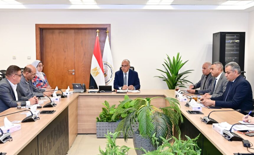 Egypt reviews irrigation, drainage infrastructure requests in Qena, Giza