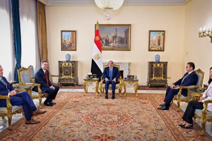 Al-Sisi urges comprehensive deal to end Iran crisis in talks with CIA chief