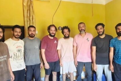 Eight Egyptian sailors freed after five months in captivity off Somalia