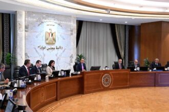 Egyptian PM reviews draft real estate market regulation law to address stalled projects