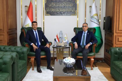 Industry minister, Giza governor review regularization of Jerza, Arab Abu Saed industrial zones