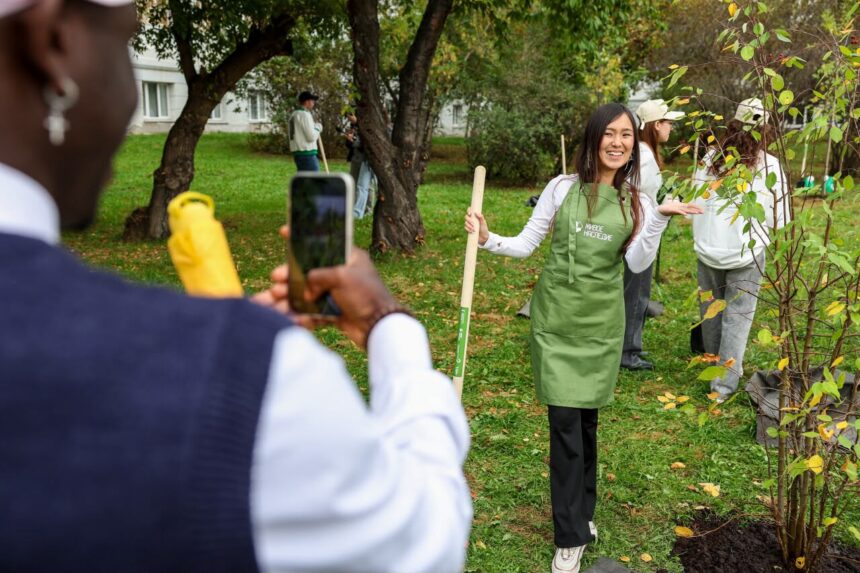International Festival of Youth participants plant 50-tree alley at Ekaterinburg university