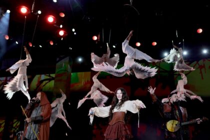Ten thousand voices, one stage: International youth festival ends with grand musical spectacle in Ekaterinburg