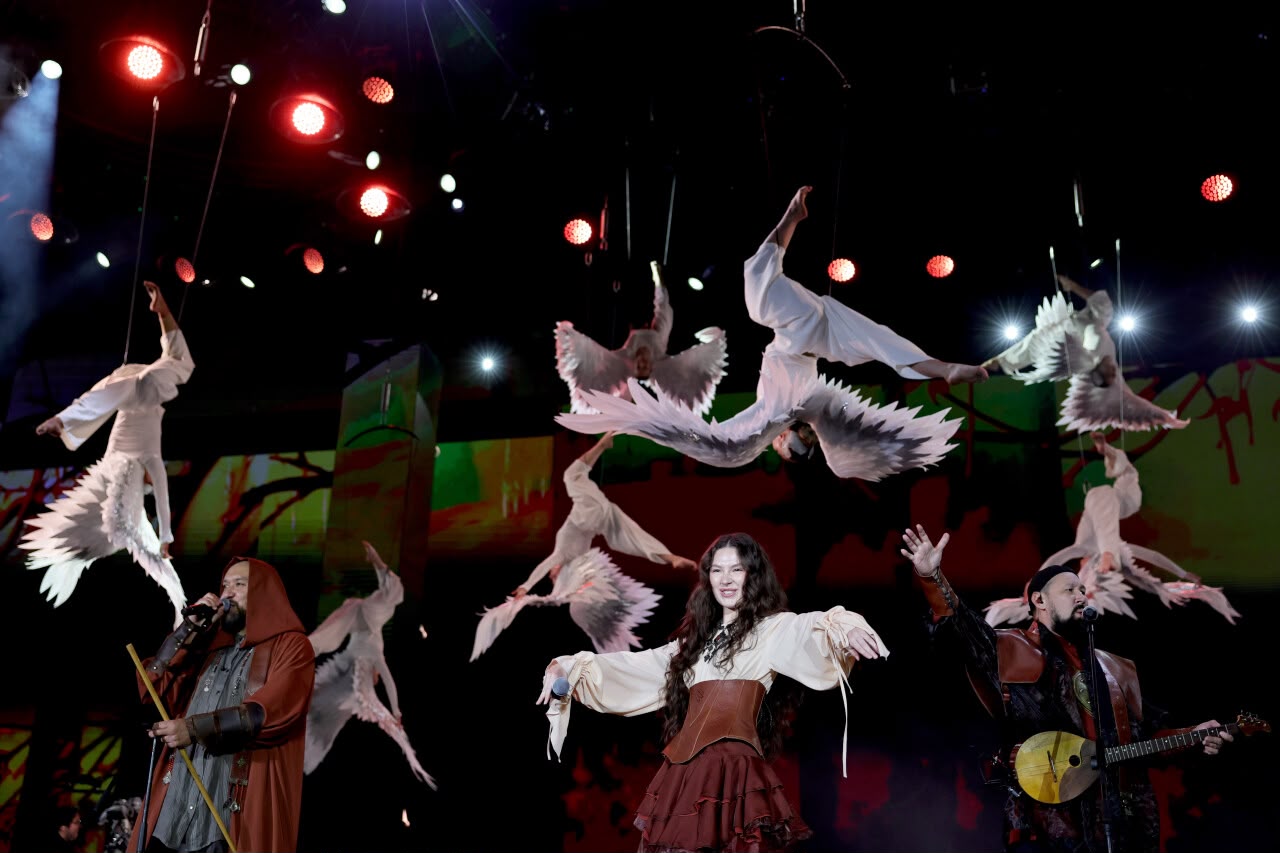 Ten thousand voices, one stage: International youth festival ends with grand musical spectacle in Ekaterinburg