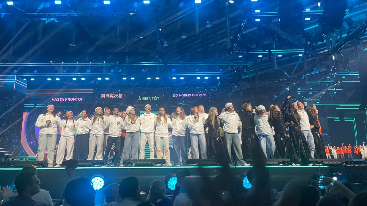Ten thousand voices, one stage: International youth festival ends with grand musical spectacle in Ekaterinburg