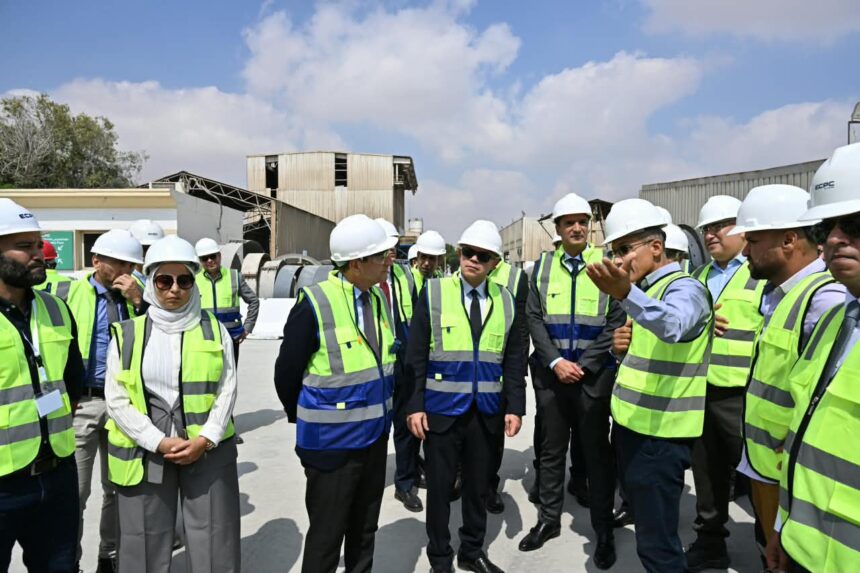 Investment minister inspects ECPC Conciles prestressed concrete factory