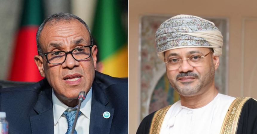 Foreign Minister Badr Abdelatty (L) and Omani Foreign Minister Badr bin Hamad Al Busaidi (R)
