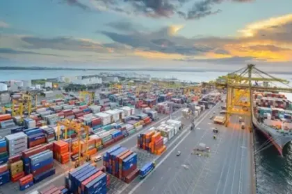Egypt develops eight integrated logistics corridors to boost transport, transit trade