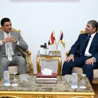 Industry minister reviews Arab International Optronics’ manufacturing capabilities