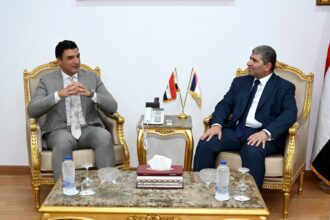 Industry minister reviews Arab International Optronics’ manufacturing capabilities